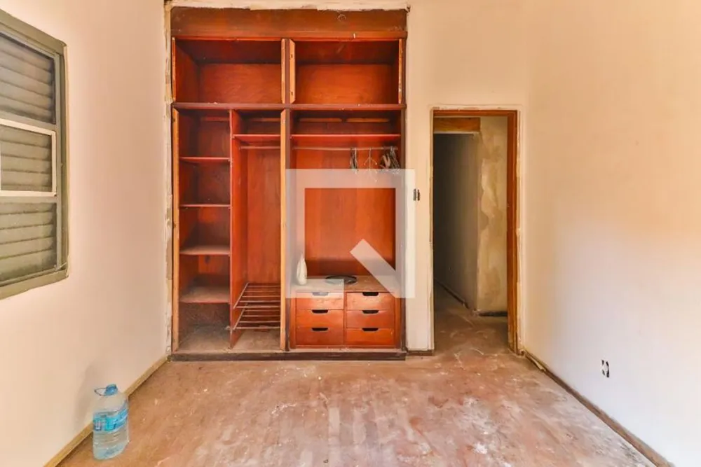 Casa, 4 quartos, 235 m² - Foto 1