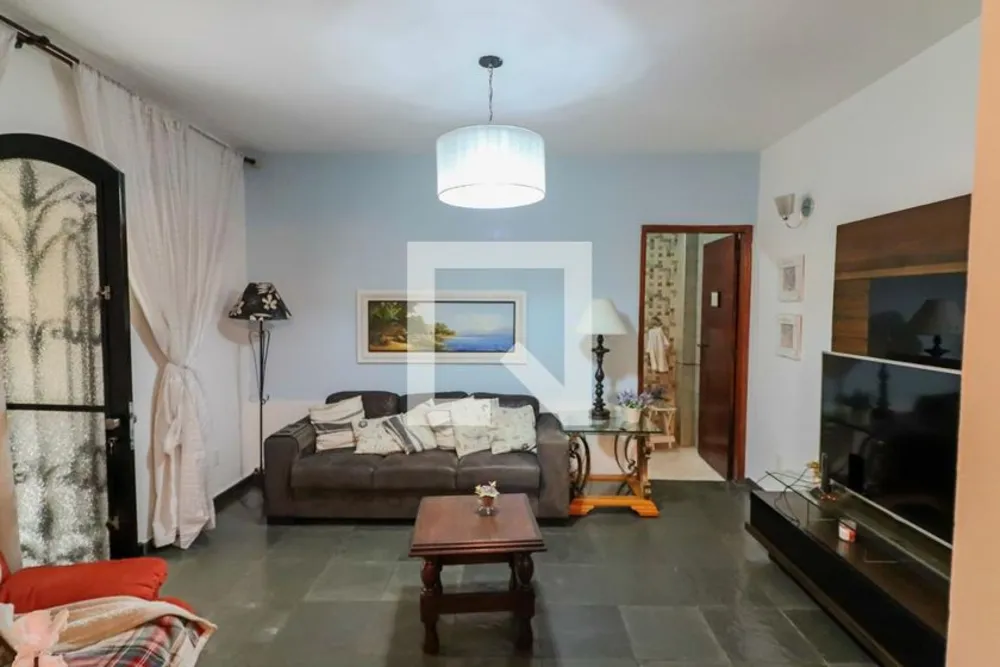Casa, 3 quartos, 200 m² - Foto 1
