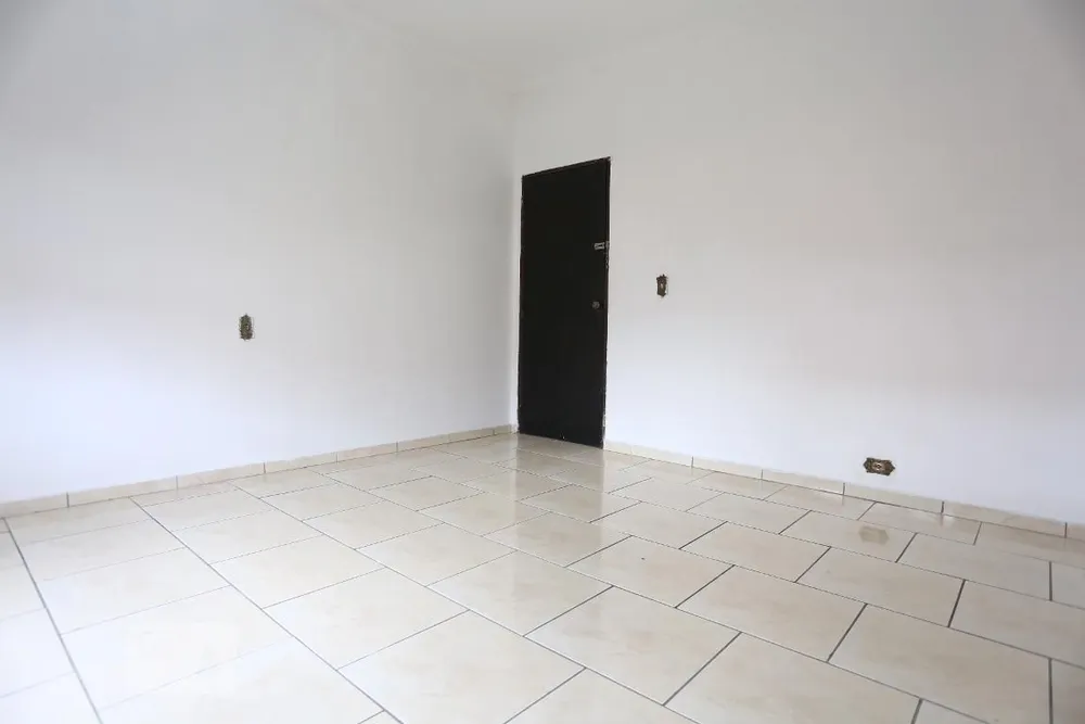 Casa, 3 quartos, 81 m² - Foto 2