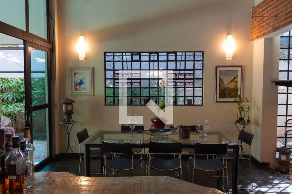 Casa, 4 quartos, 315 m² - Foto 1