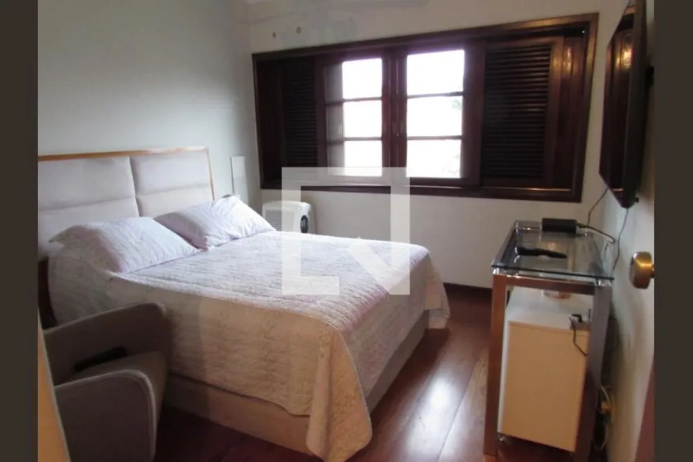 Casa, 4 quartos, 630 m² - Foto 1