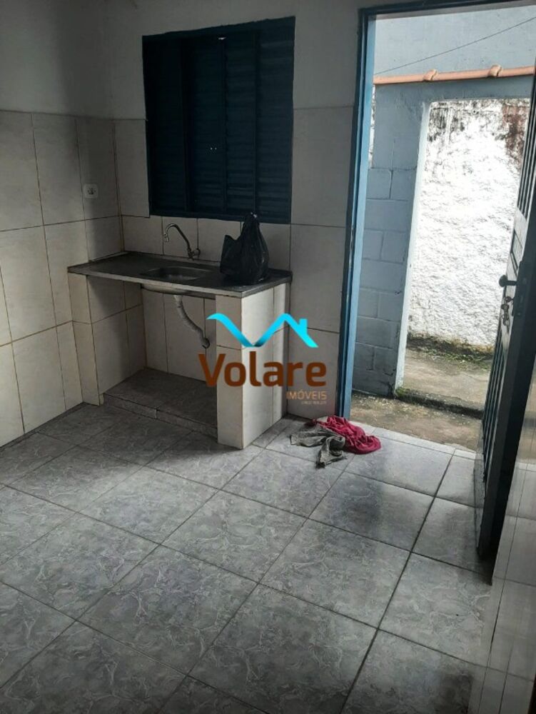 Casa à venda com 6 quartos, 220m² - Foto 9