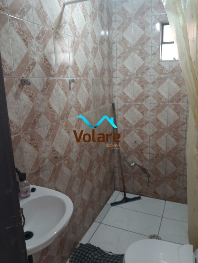 Casa à venda com 6 quartos, 220m² - Foto 13