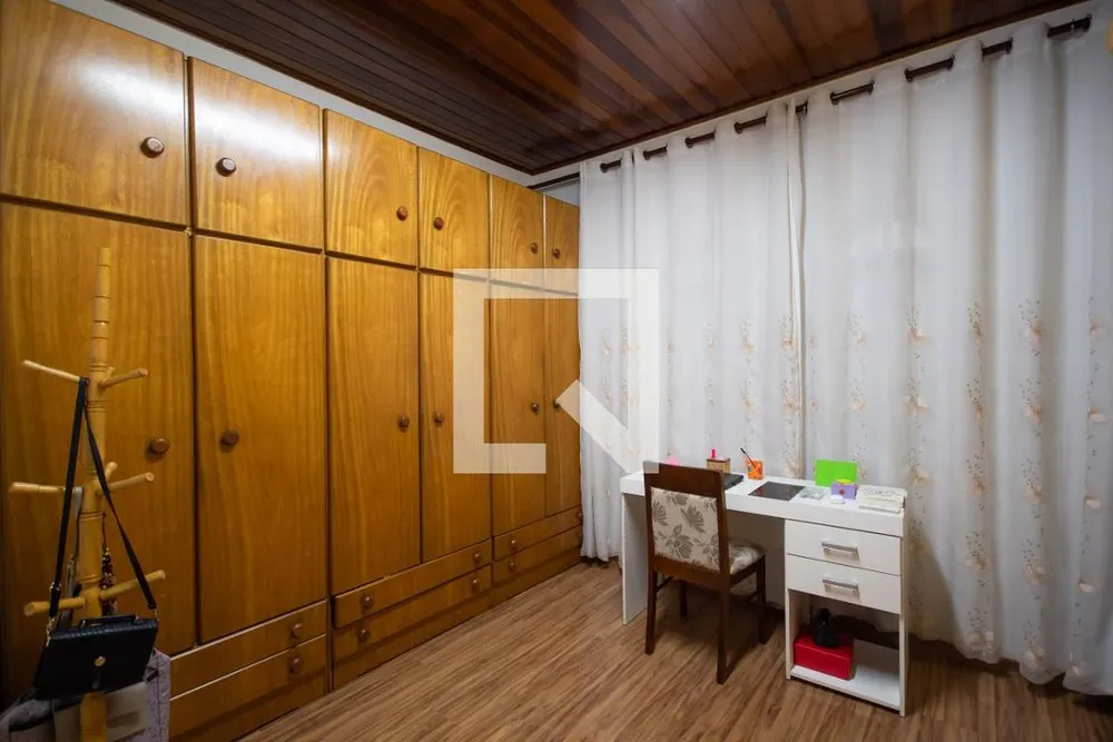 Casa, 3 quartos, 246 m² - Foto 1
