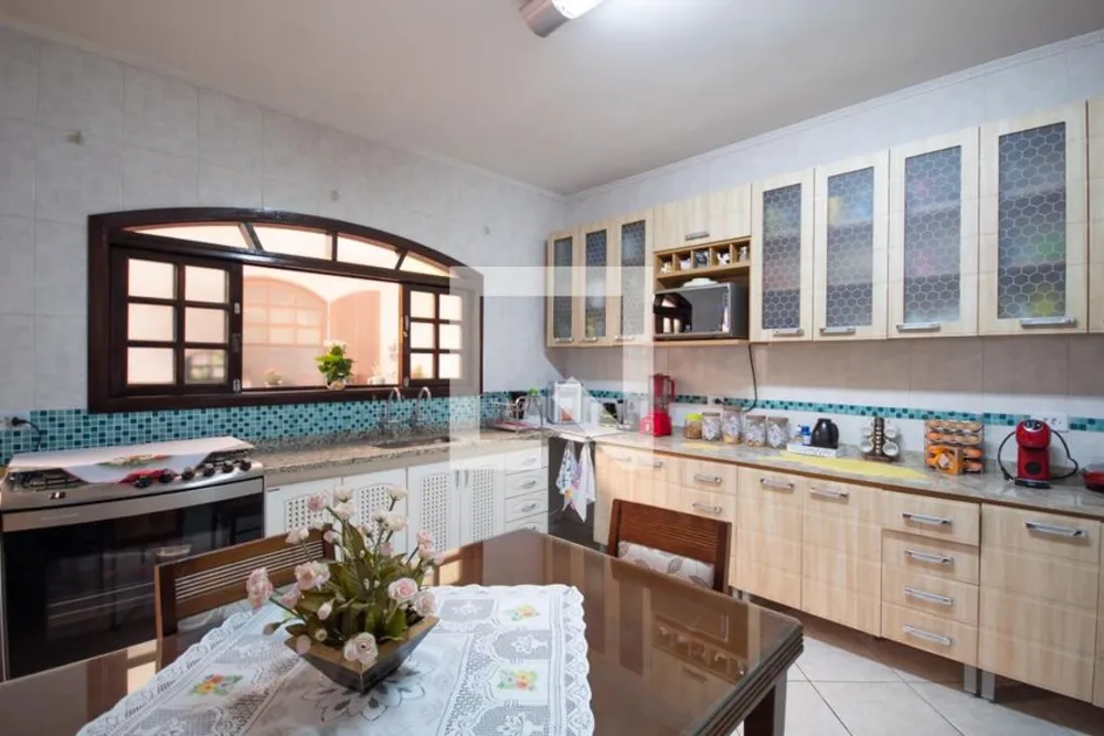 Casa, 3 quartos, 246 m² - Foto 3