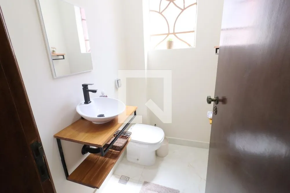 Casa, 3 quartos, 161 m² - Foto 1