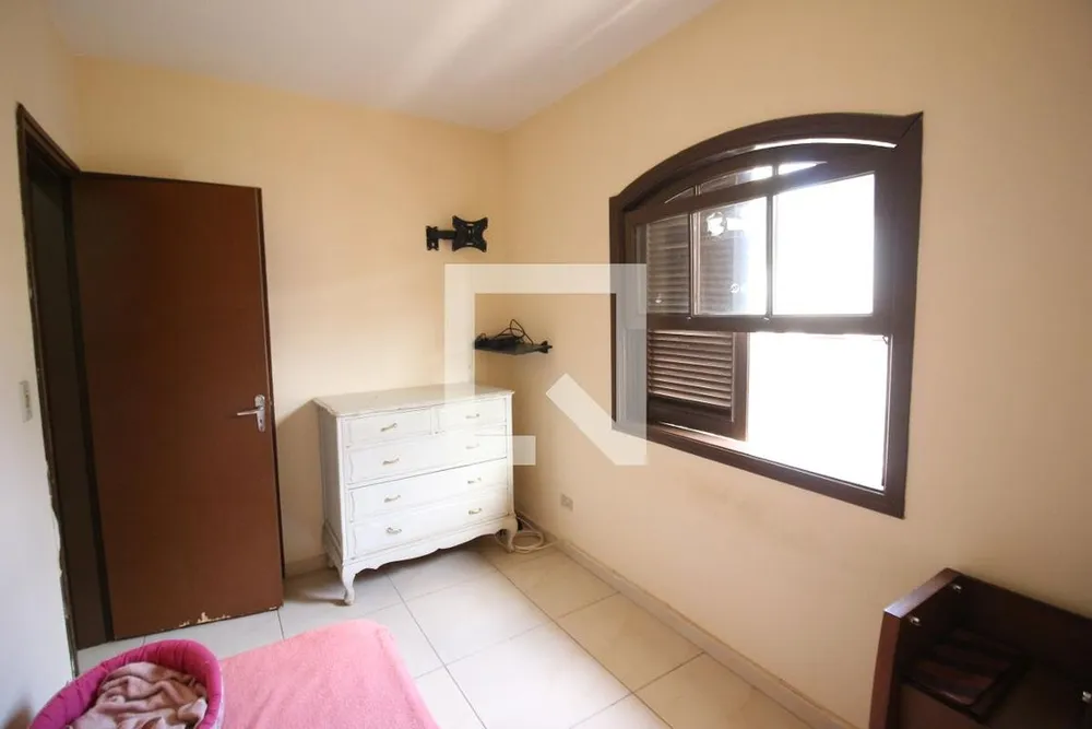Casa, 3 quartos, 180 m² - Foto 2
