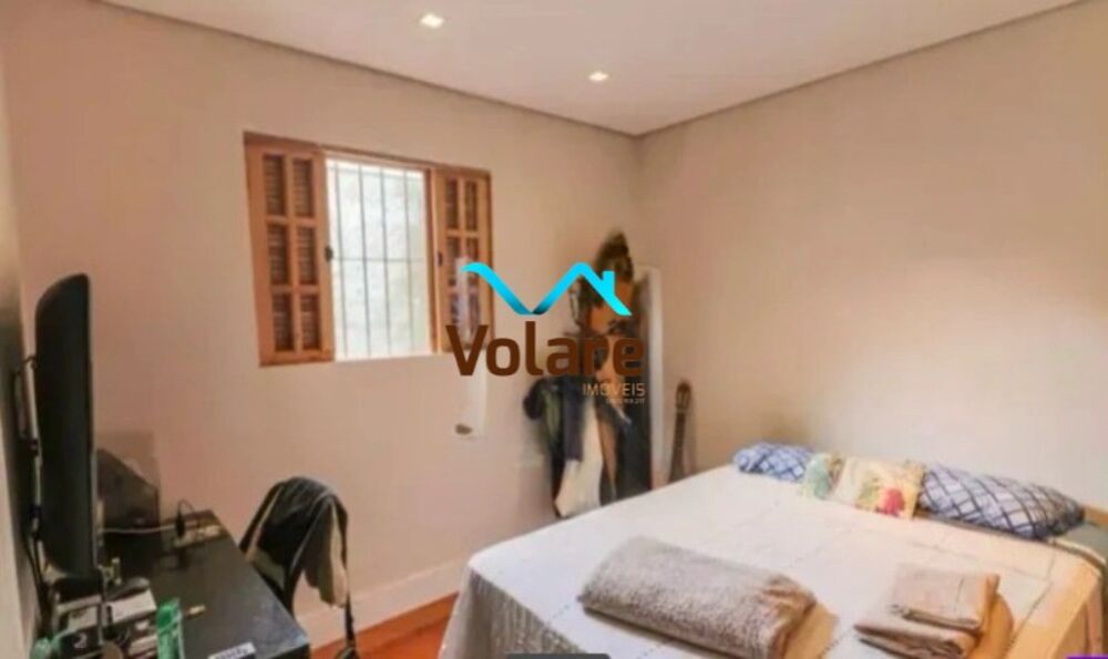 Casa à venda com 5 quartos, 327m² - Foto 2