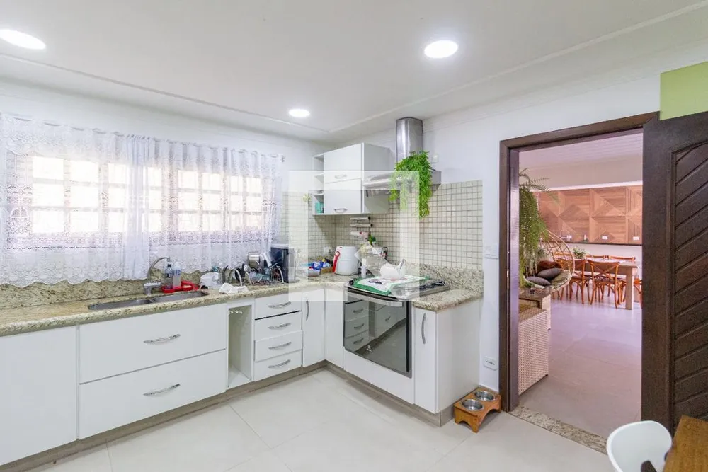 Casa, 3 quartos, 245 m² - Foto 2