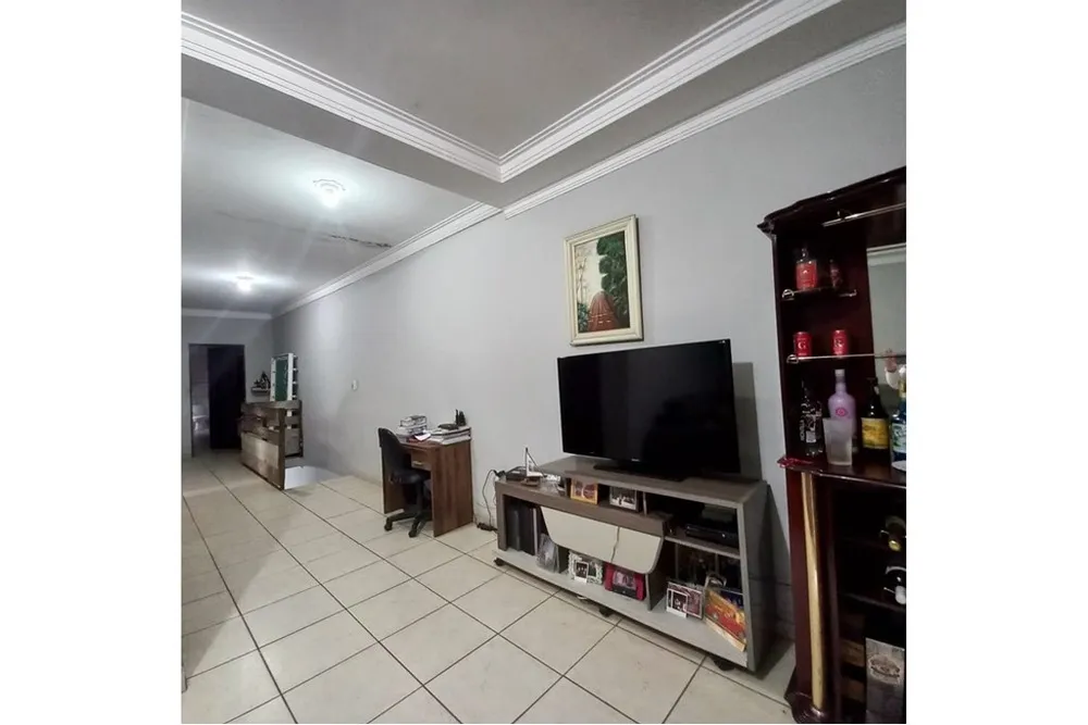 Casa, 4 quartos, 180 m² - Foto 2