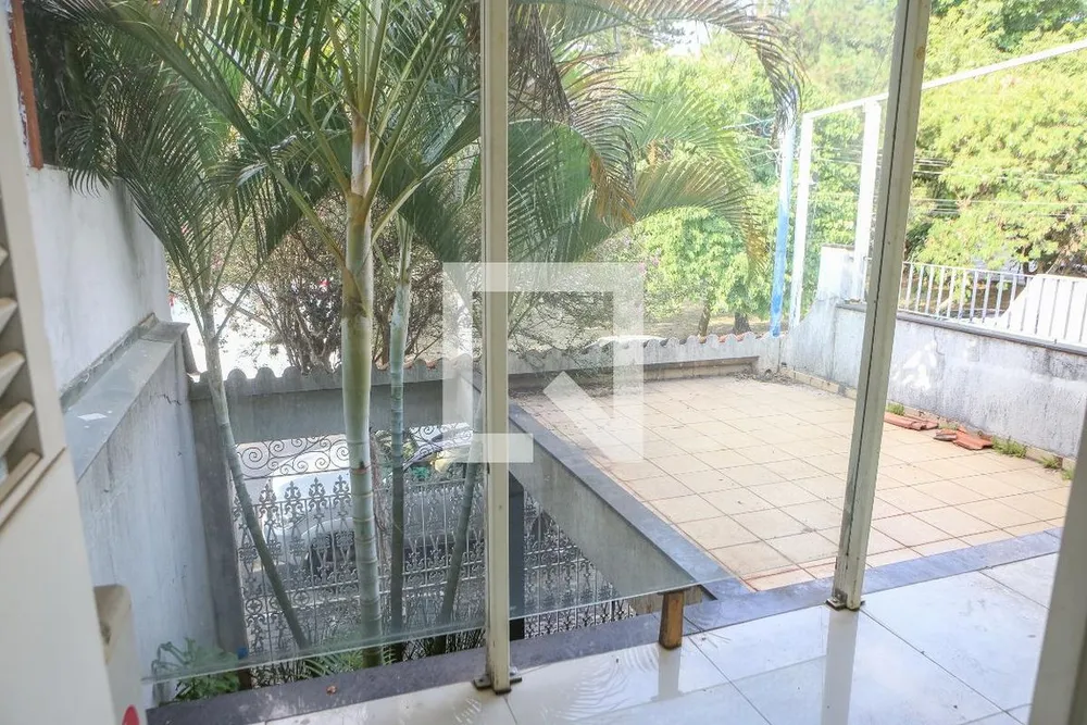 Casa, 3 quartos, 245 m² - Foto 1