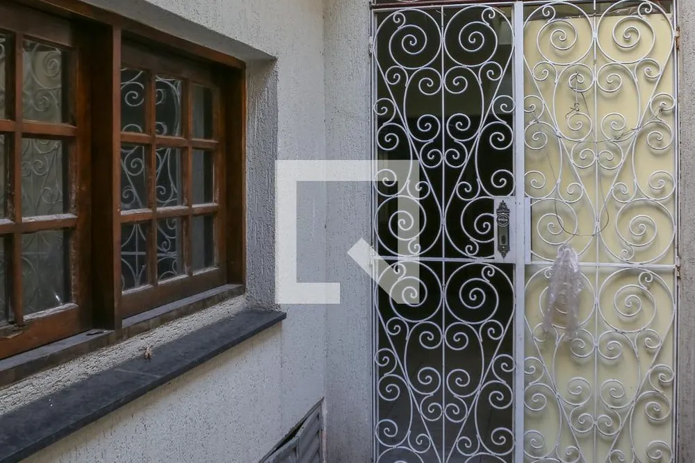 Casa, 3 quartos, 245 m² - Foto 1