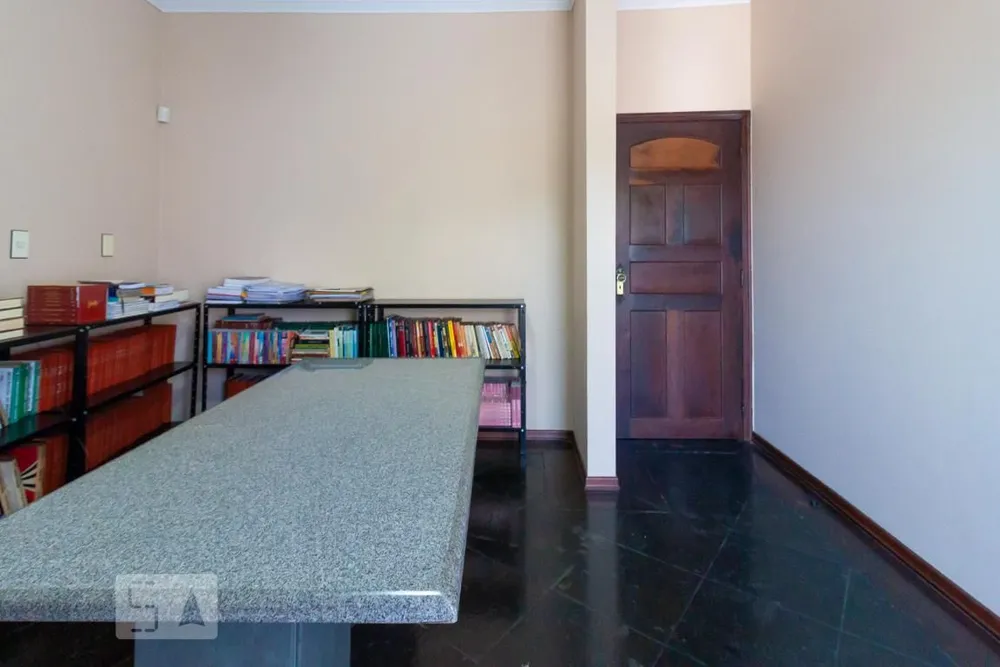 Casa, 4 quartos, 270 m² - Foto 2
