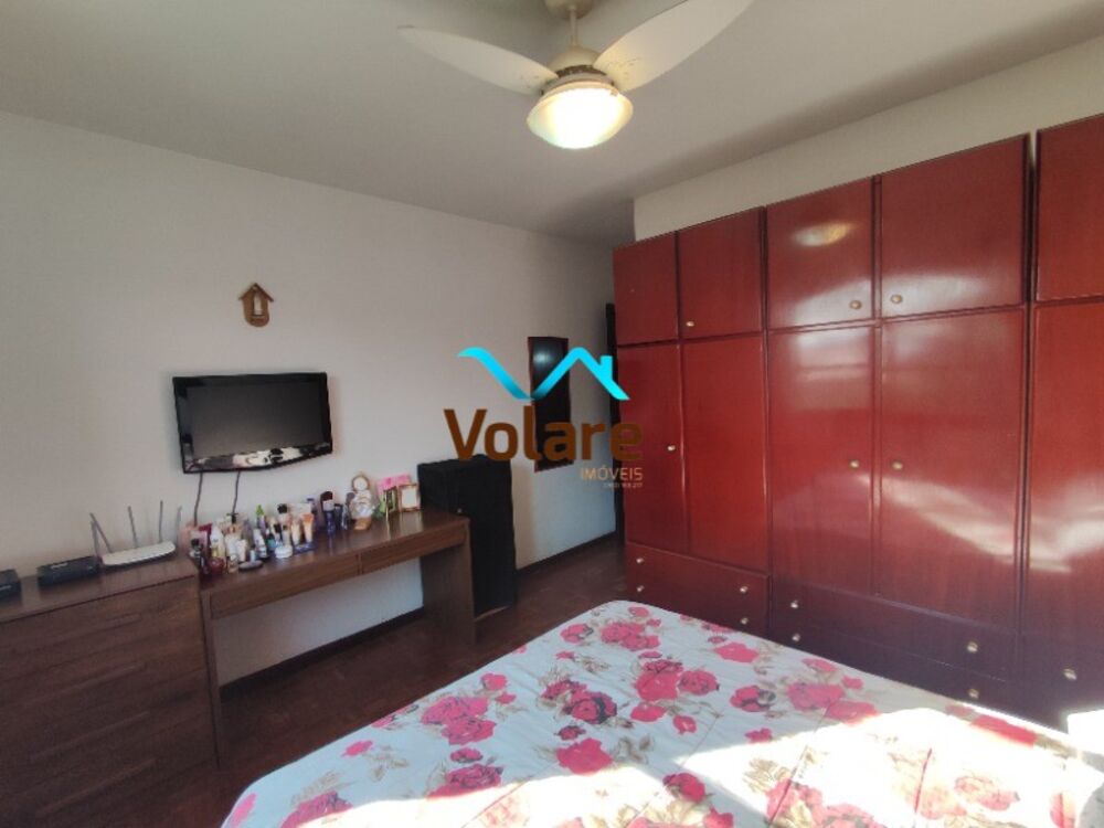 Casa, 4 quartos, 196 m² - Foto 1