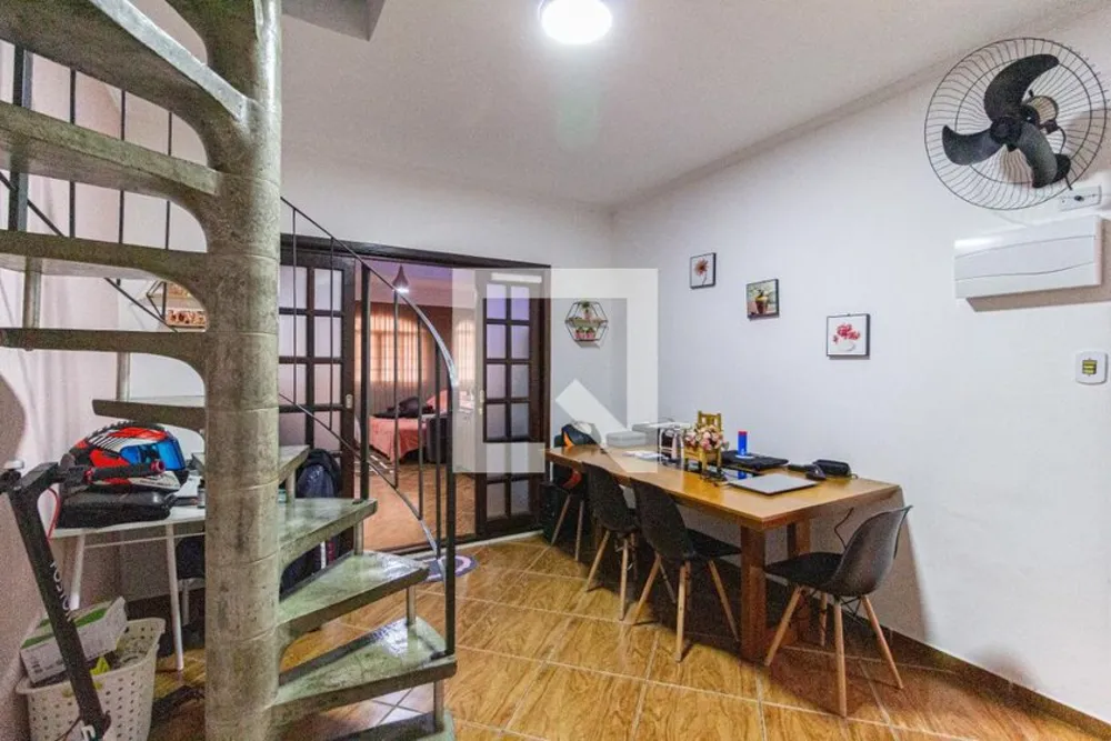 Casa, 3 quartos, 196 m² - Foto 4