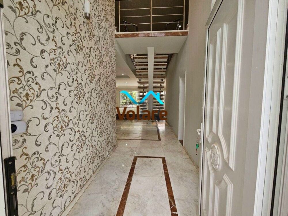 Casa à venda e aluguel com 4 quartos, 600m² - Foto 1