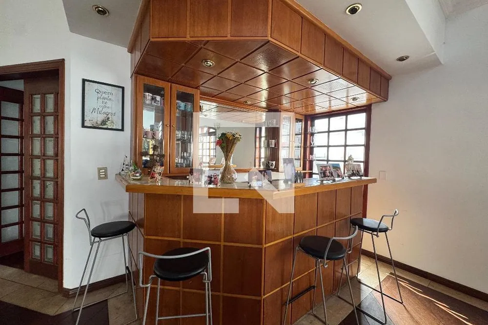 Casa, 6 quartos, 200 m² - Foto 2