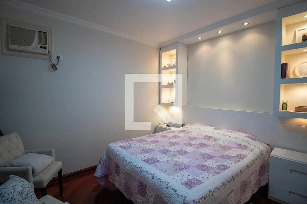 Casa, 4 quartos, 225 m² - Foto 1