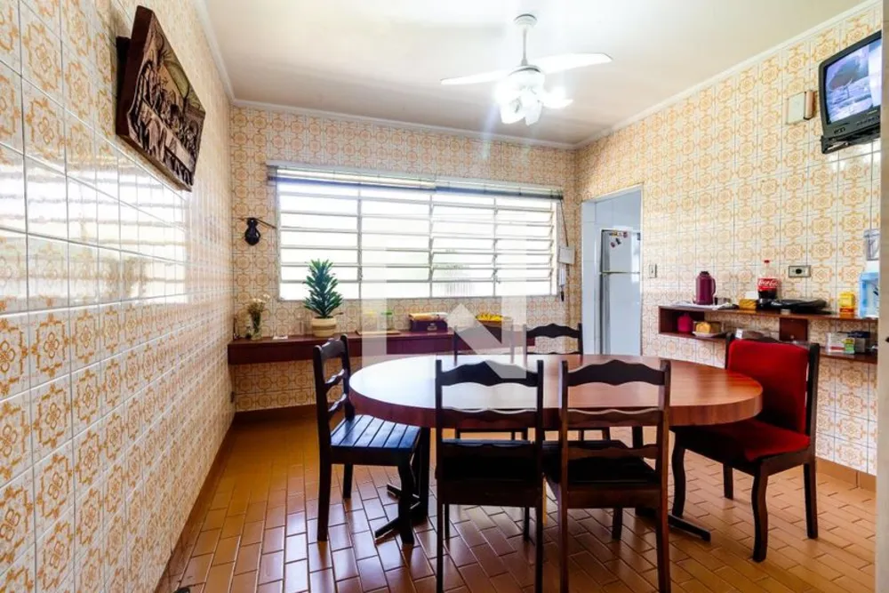 Casa, 4 quartos, 230 m² - Foto 2