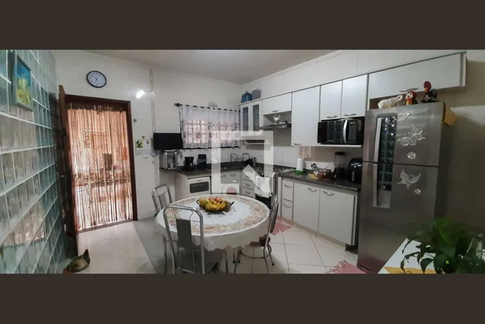 Casa, 3 quartos, 190 m² - Foto 2