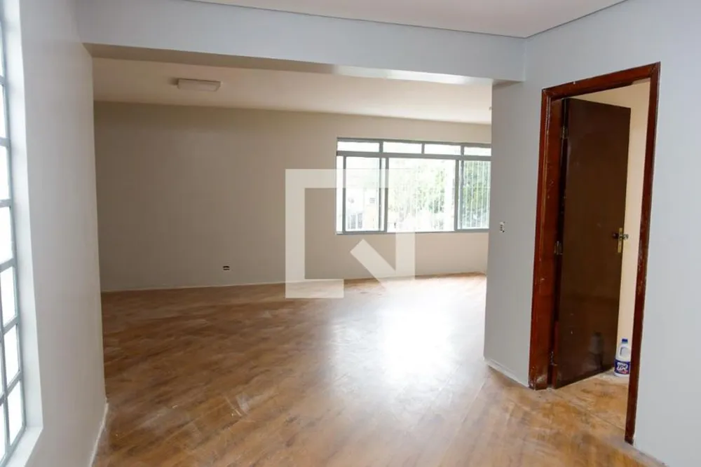 Casa, 3 quartos, 200 m² - Foto 2