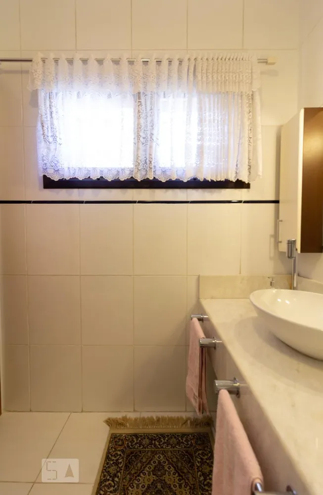 Casa, 4 quartos, 260 m² - Foto 1