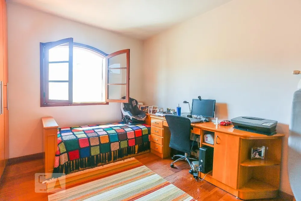 Casa, 3 quartos, 258 m² - Foto 1