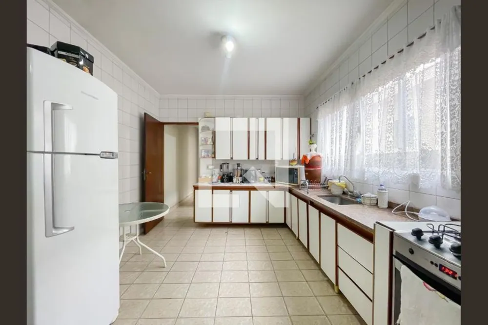 Casa, 4 quartos, 210 m² - Foto 4