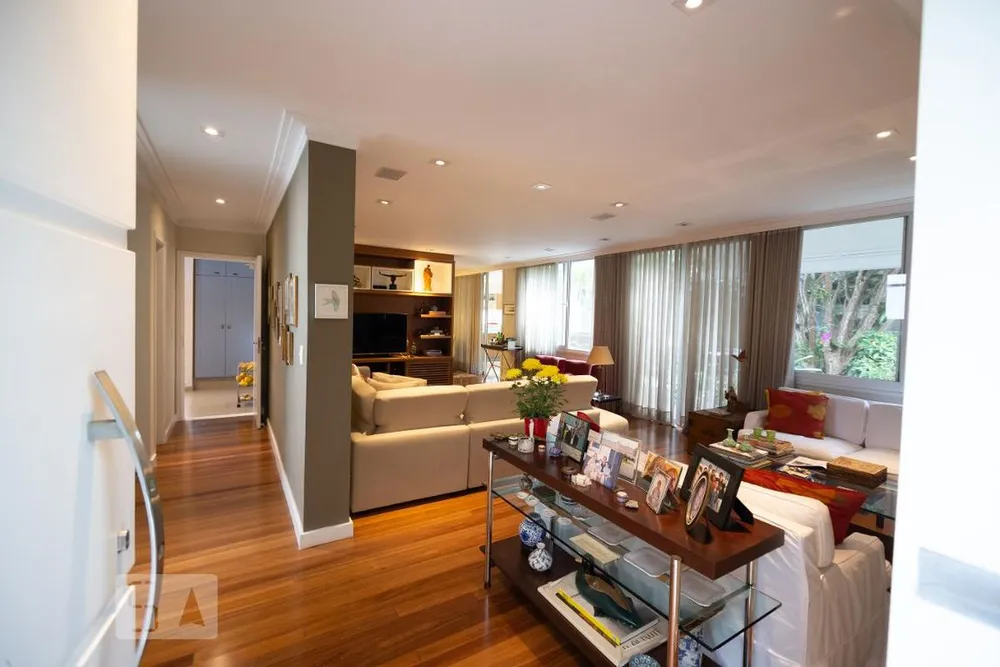 Casa, 3 quartos, 350 m² - Foto 1