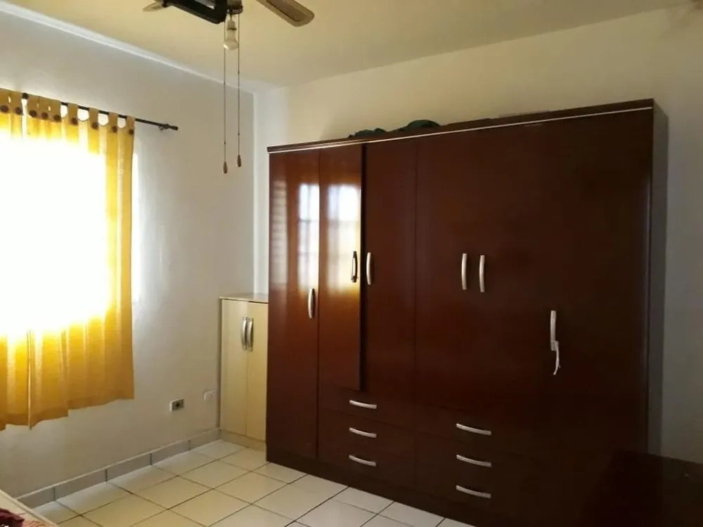 Casa, 4 quartos, 264 m² - Foto 1