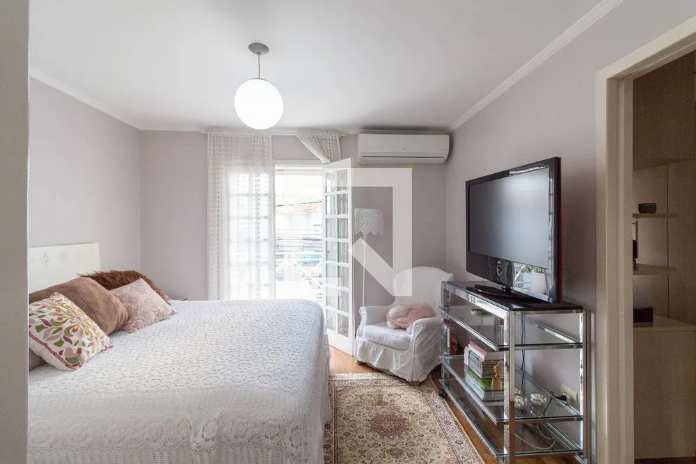 Casa, 3 quartos, 220 m² - Foto 1