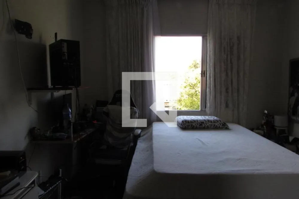 Casa, 4 quartos, 237 m² - Foto 2