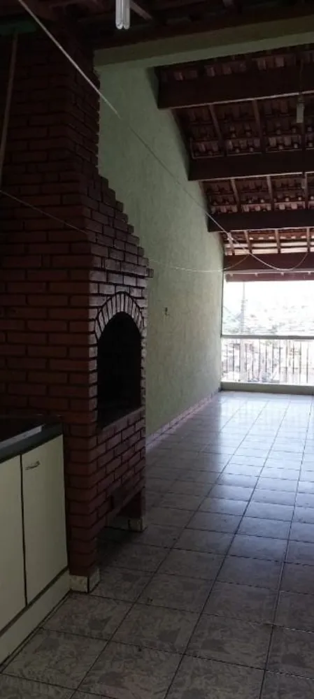 Casa, 3 quartos, 212 m² - Foto 2