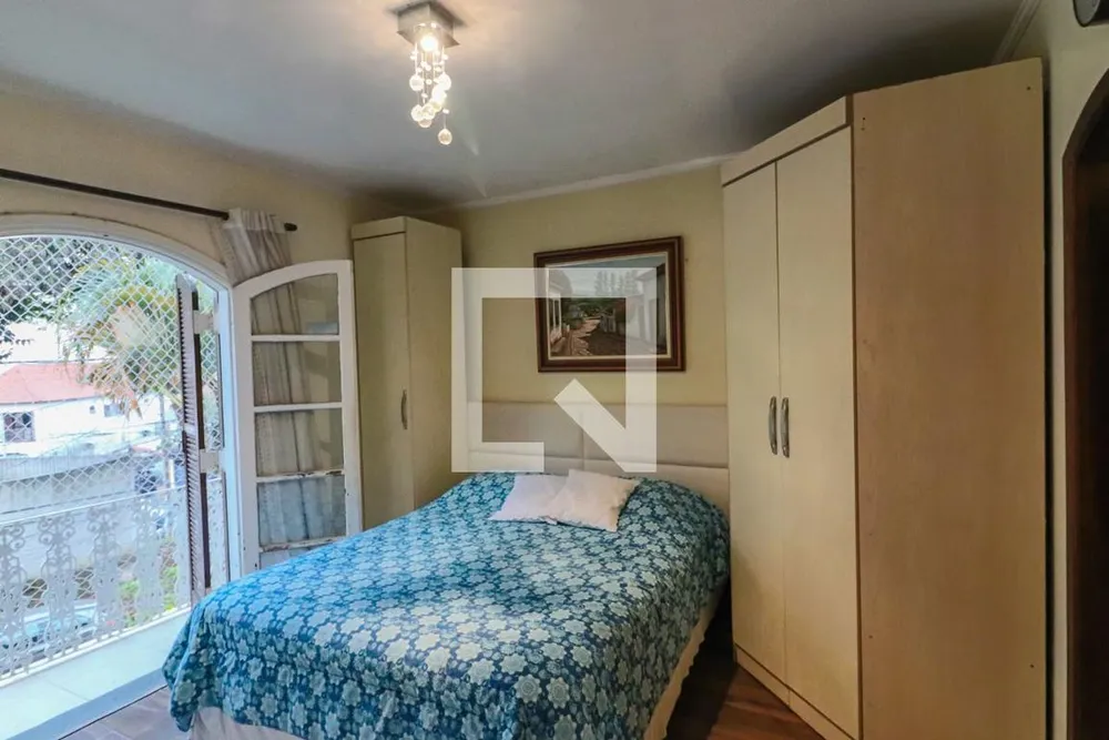 Casa, 3 quartos, 240 m² - Foto 2