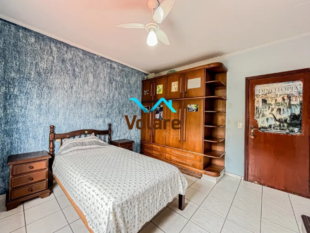 Casa, 4 quartos, 245 m² - Foto 8
