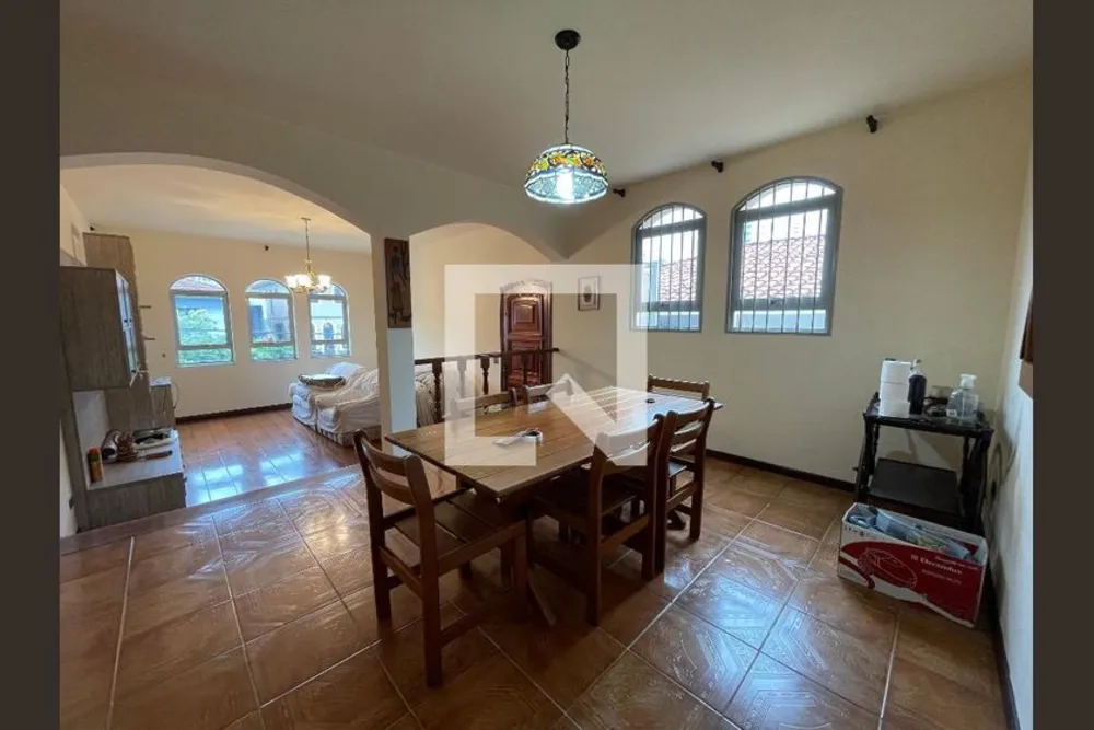 Casa, 4 quartos, 350 m² - Foto 1