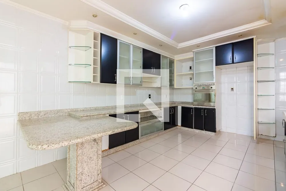 Casa, 4 quartos, 250 m² - Foto 11