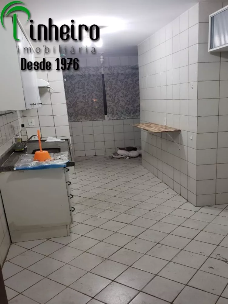 Apartamento para alugar com 3 quartos, 95m² - Foto 2