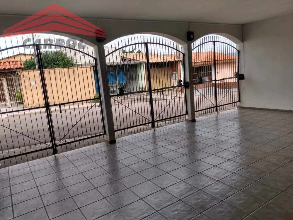 Casa, 4 quartos, 226 m² - Foto 2