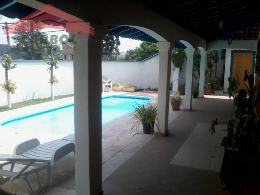 Casa, 3 quartos, 232 m² - Foto 1