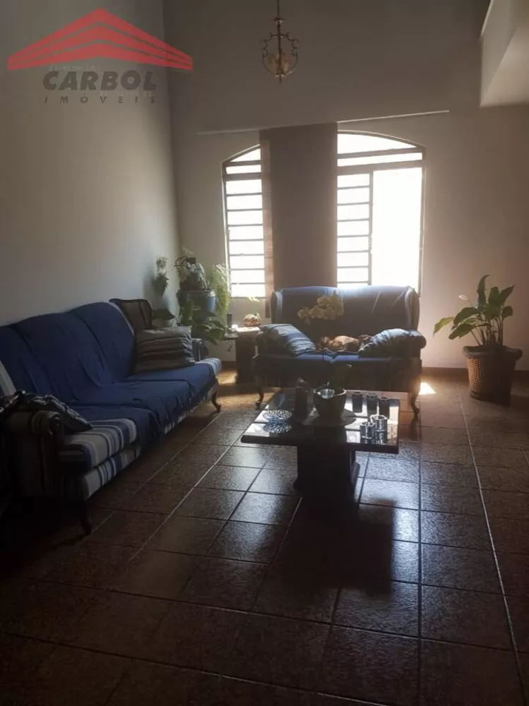 Casa à venda com 4 quartos, 450m² - Foto 4