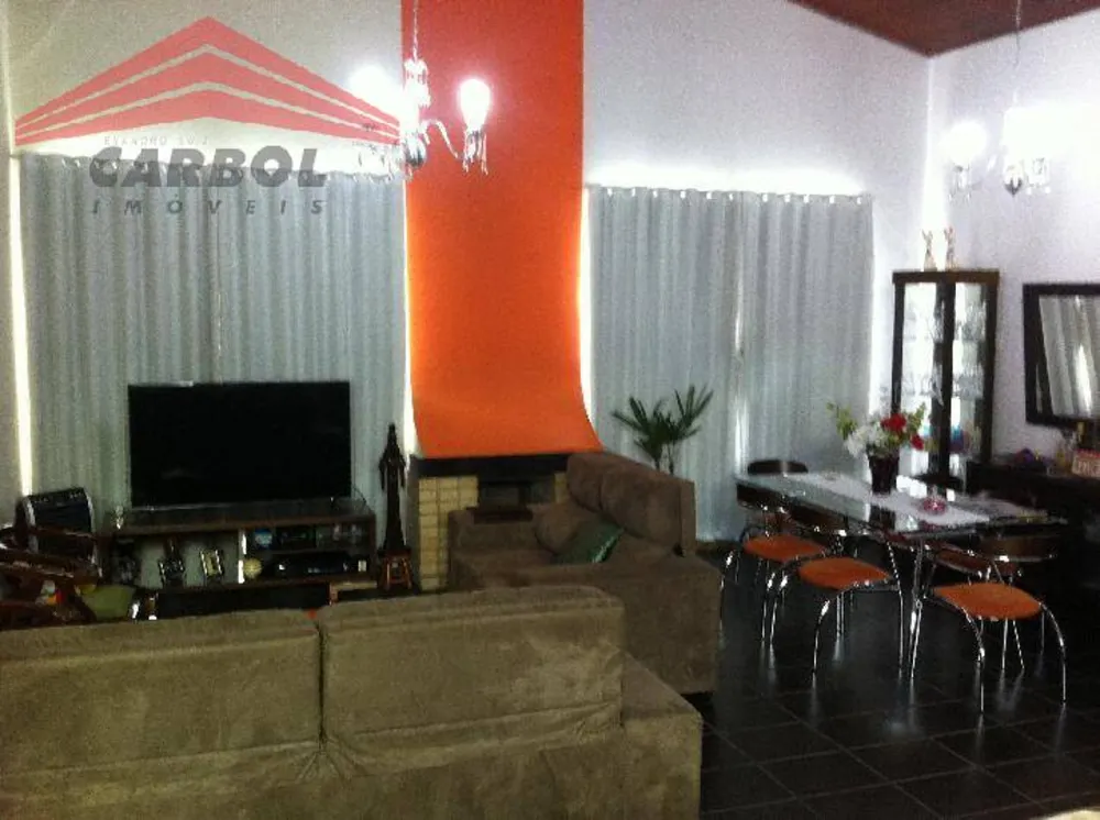 Casa, 3 quartos, 192 m² - Foto 4