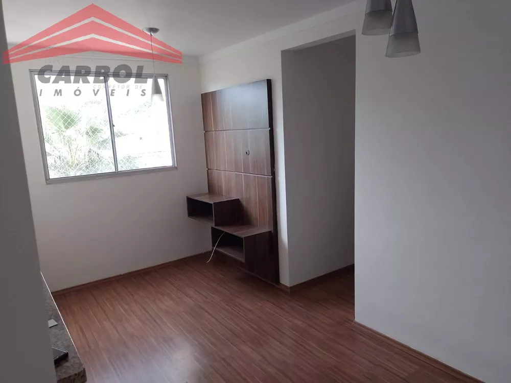 Apartamento para alugar com 3 quartos, 70m² - Foto 2