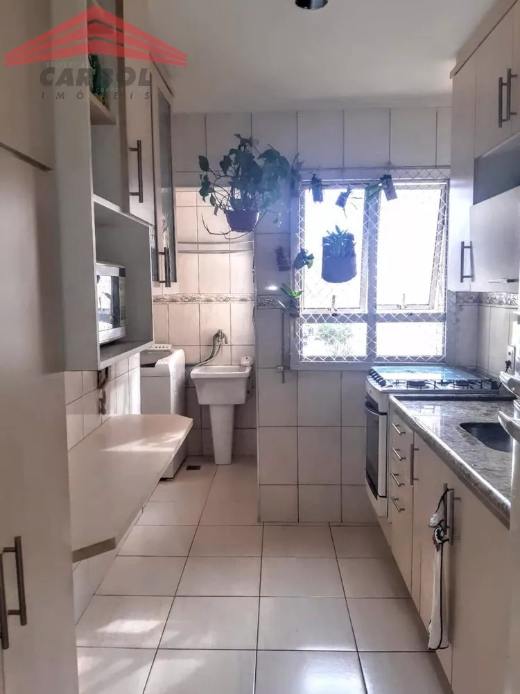 Apartamento à venda com 2 quartos, 58m² - Foto 4