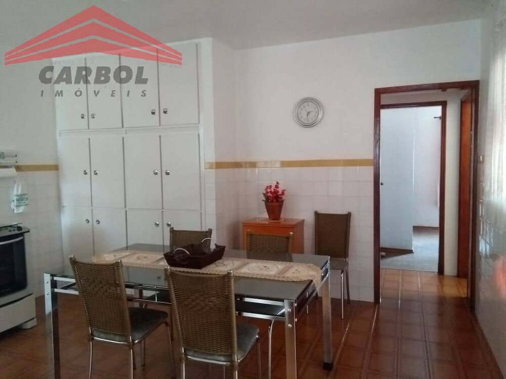 Casa à venda com 2 quartos, 160m² - Foto 1