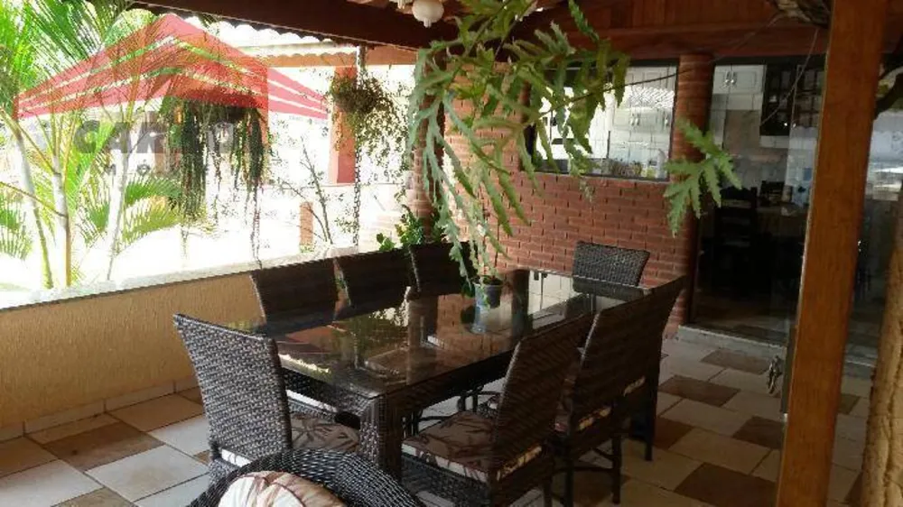 Casa, 2 quartos, 500 m² - Foto 1