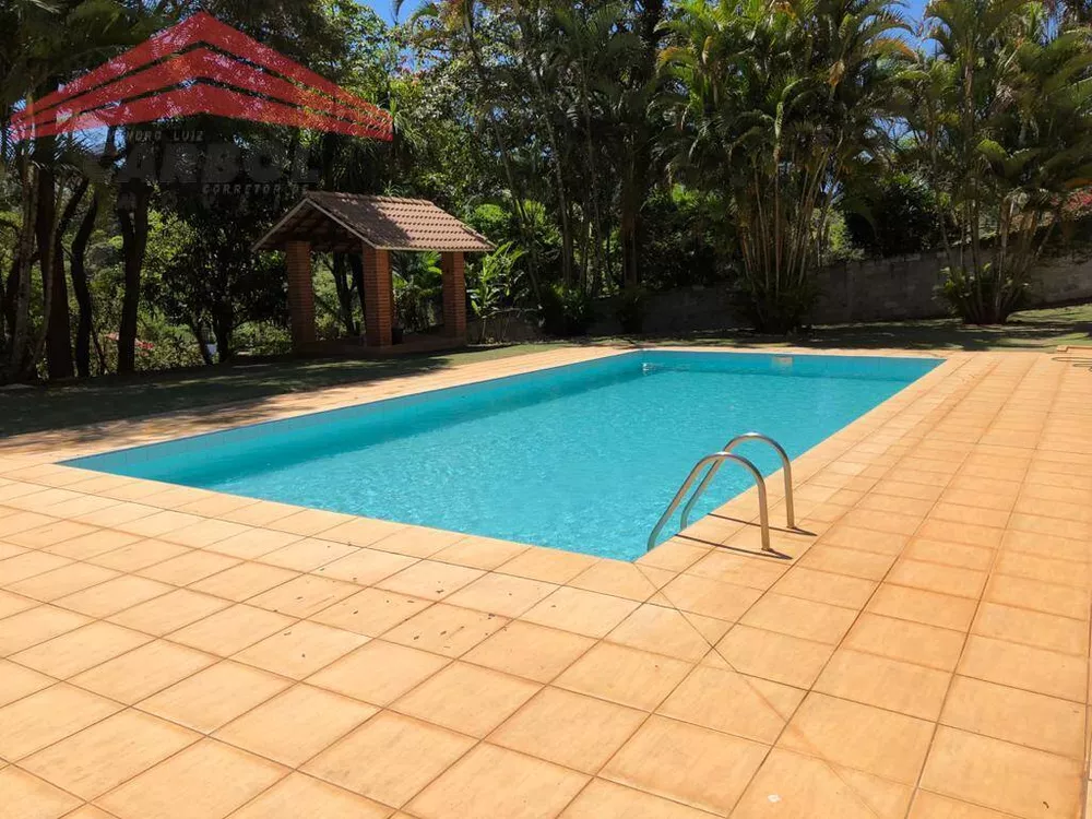 Fazenda à venda com 3 quartos, 550m² - Foto 2