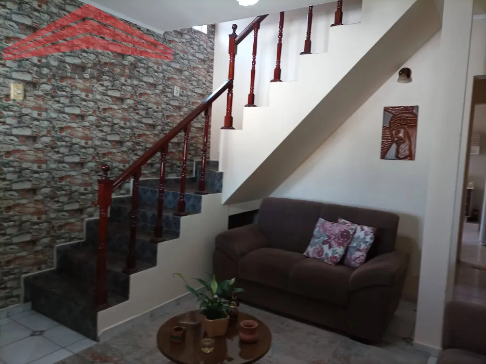 Casa, 2 quartos, 160 m² - Foto 1