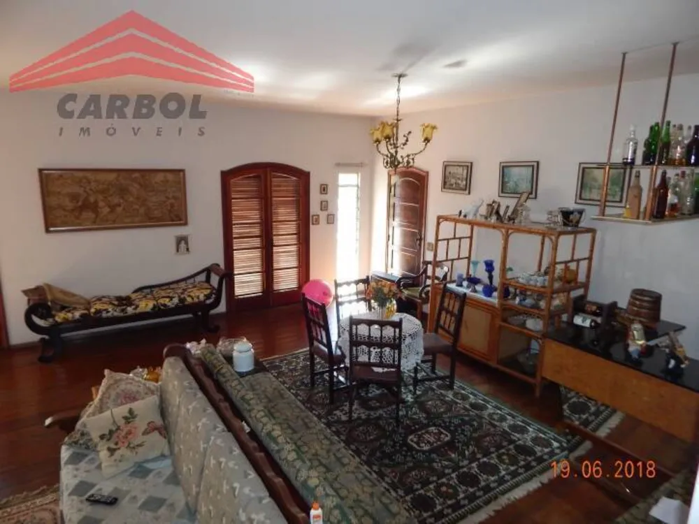 Casa, 3 quartos, 274 m² - Foto 1