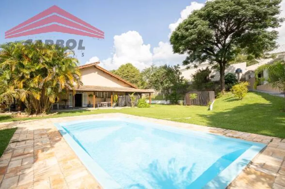 Casa de Condomínio à venda com 4 quartos, 600m² - Foto 1